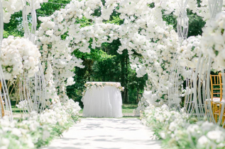 A&B’s Bridal Barn wedding